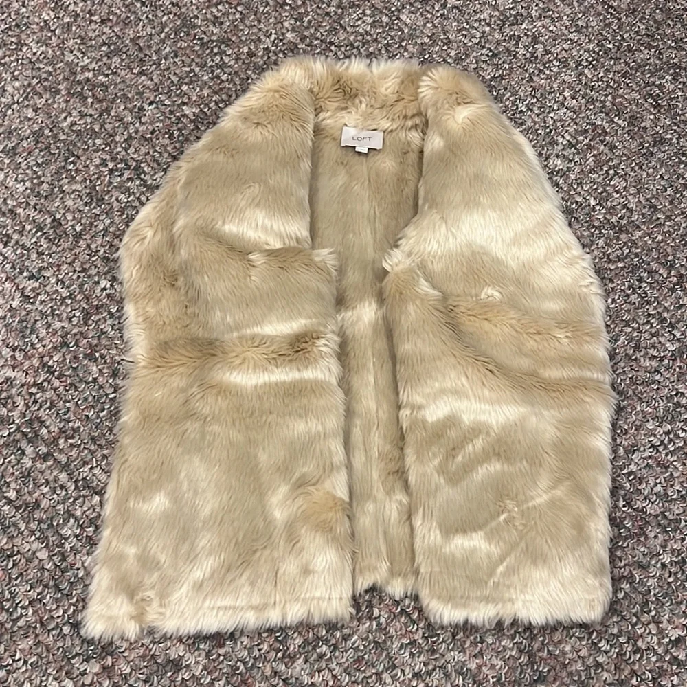 Ann Taylor Reversible Shearling Fur Vest - Picture 4 of 5